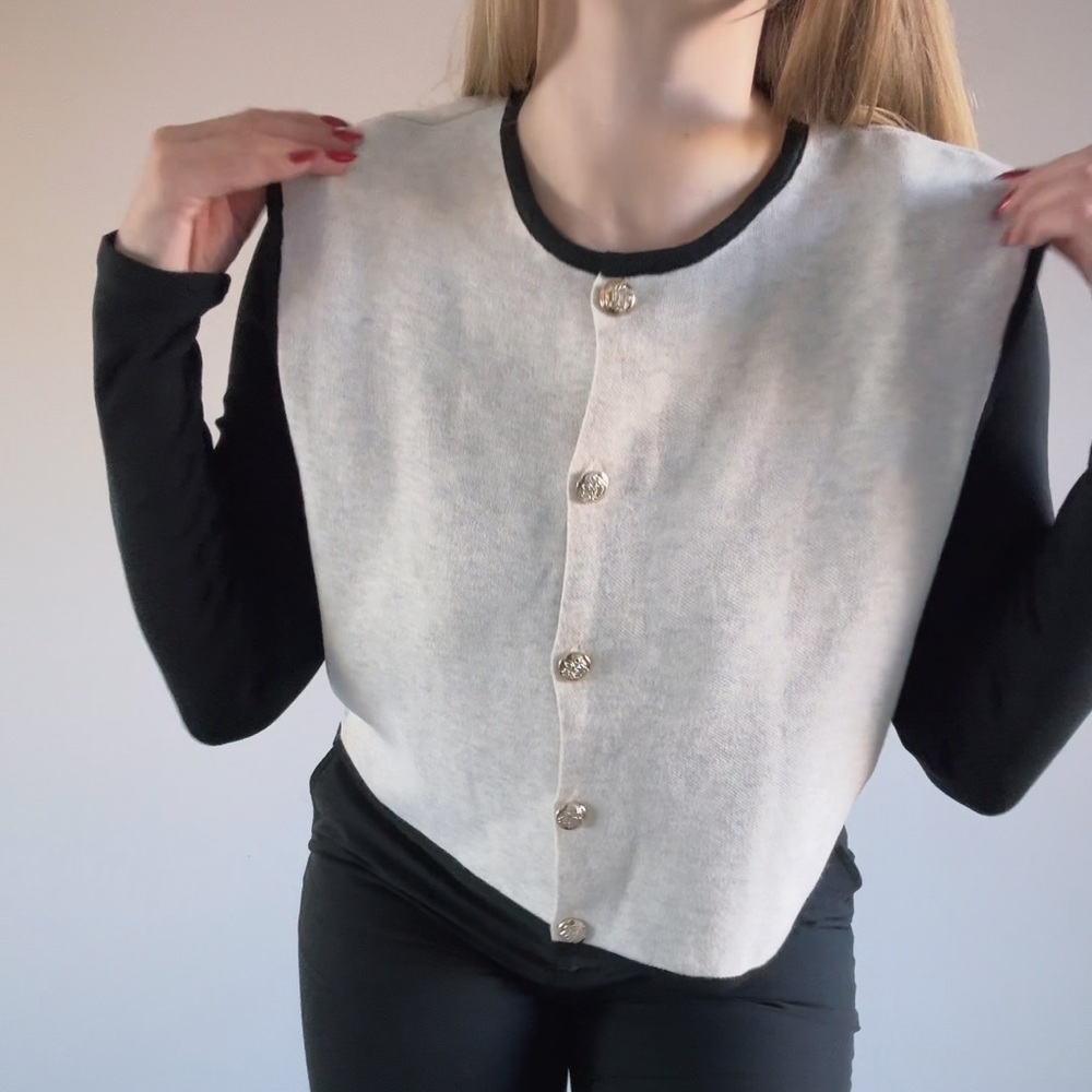 Button up vest - image 4